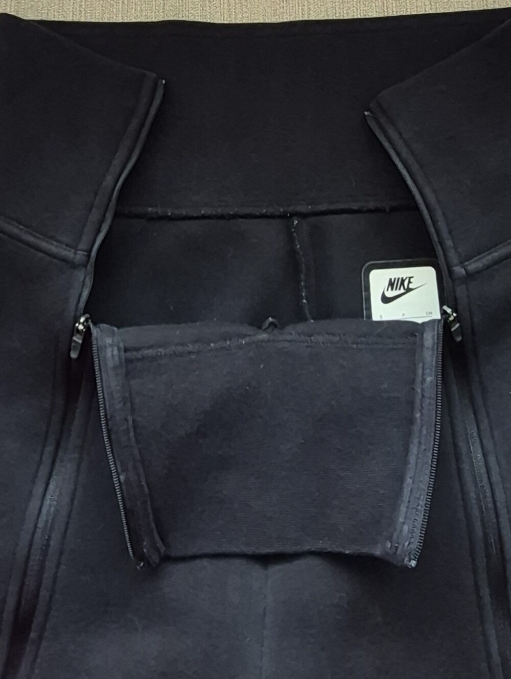 NIke Women's Black Tech Fleece High-Waisted Slim Zip Pants Tonol Logo Ankel Zip - Picture 10 of 10